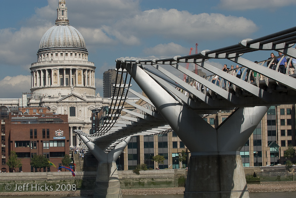 Millenium Bridge over the Thames.  Jeff Hicks Photography